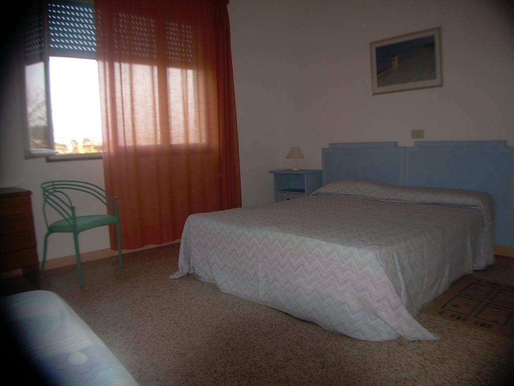 Casa Marialuigia - Appartamenti Solo Per Famiglie Lido di Jesolo Bagian luar foto