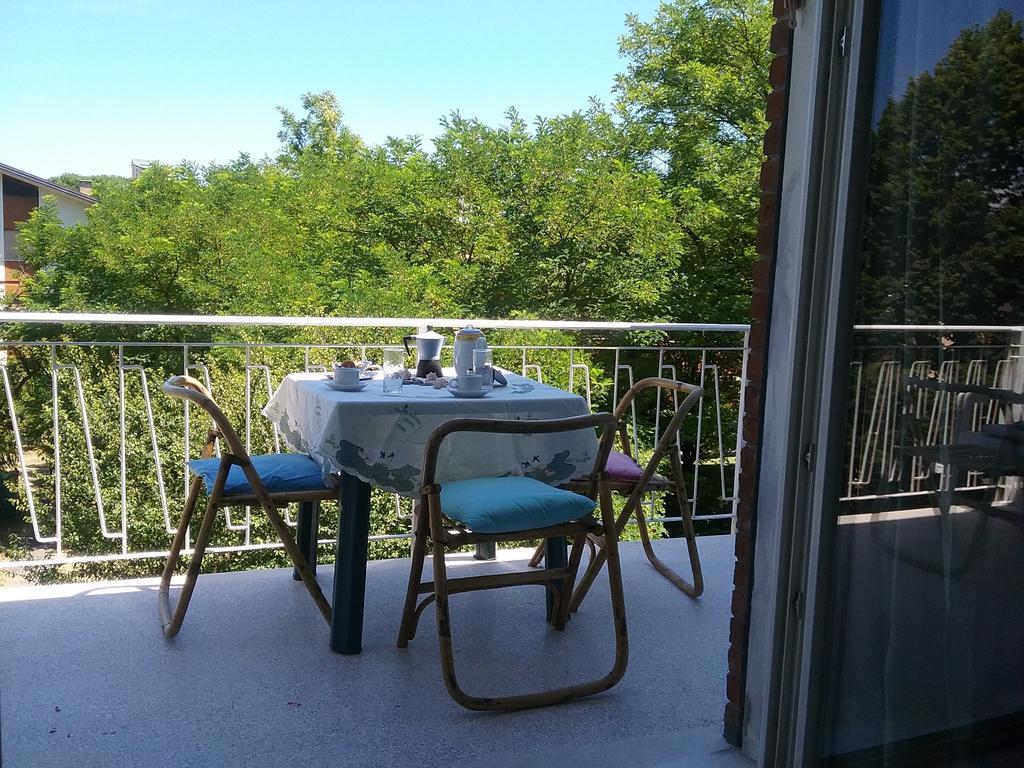 Casa Marialuigia - Appartamenti Solo Per Famiglie Lido di Jesolo Bagian luar foto