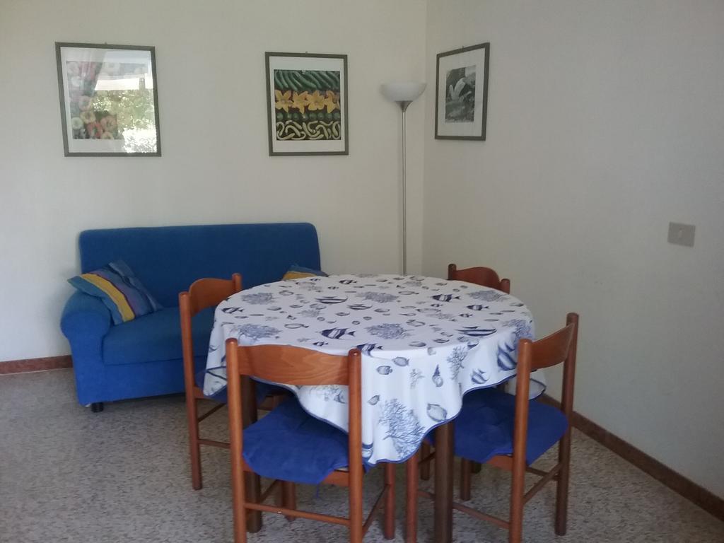 Casa Marialuigia - Appartamenti Solo Per Famiglie Lido di Jesolo Bagian luar foto