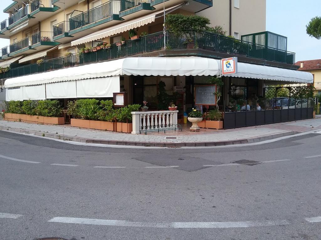 Casa Marialuigia - Appartamenti Solo Per Famiglie Lido di Jesolo Bagian luar foto