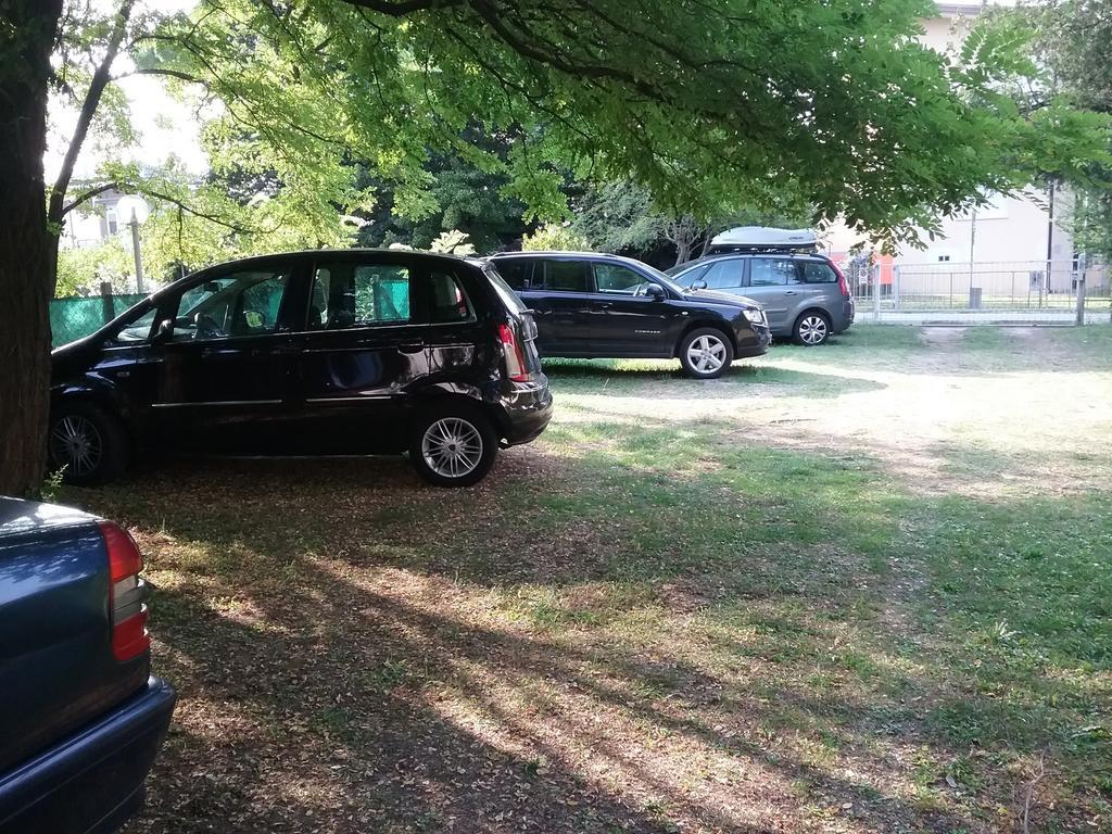 Casa Marialuigia - Appartamenti Solo Per Famiglie Lido di Jesolo Bagian luar foto